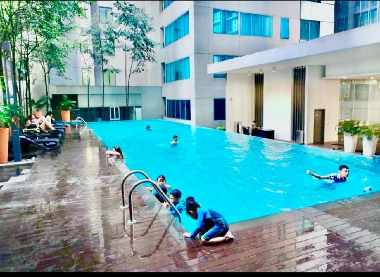 Summer Suites Klcc By Homestay 吉隆坡 外观 照片
