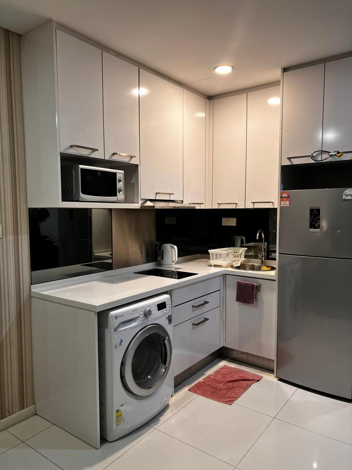Summer Suites Klcc By Homestay 吉隆坡 外观 照片