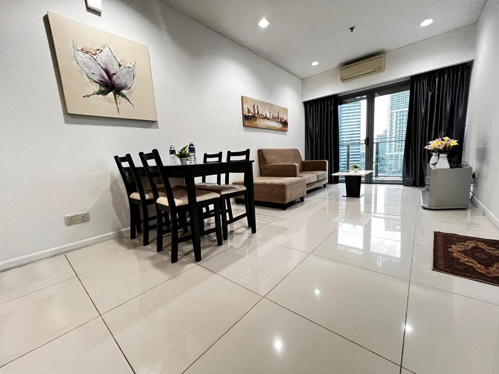 Summer Suites Klcc By Homestay 吉隆坡 外观 照片